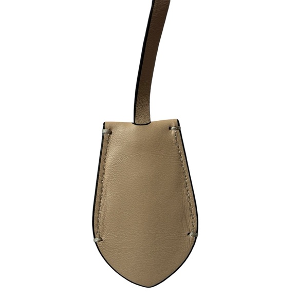 COACH leather bag 👜 key tag charm ! - Picture 2 of 3